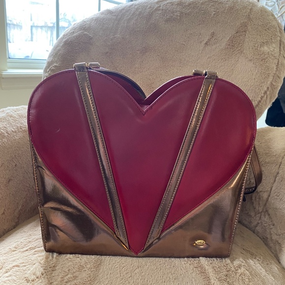 Celltei Elegant Designer Bag for Small Pets - Picture 2 of 6